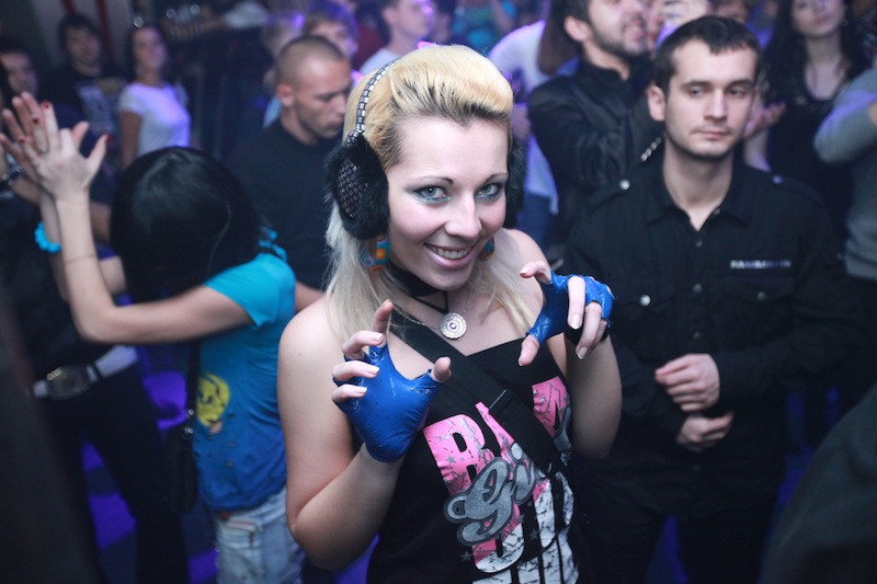 Play Techno