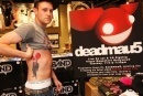 Помоги Deadmau5’у с выбором тату