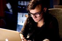 Skrillex співпрацює з The Doors, а The Crystal Method роблять R&B