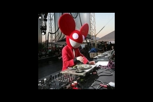 Deadmau5 сменит голову