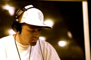 DJ Shadow прячет свою музыку по магазинам Европы
